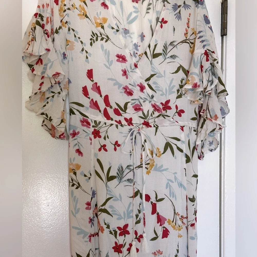 Love Stitch white Floral Flowy dress garden party summer picnic - Picture 4 of 8